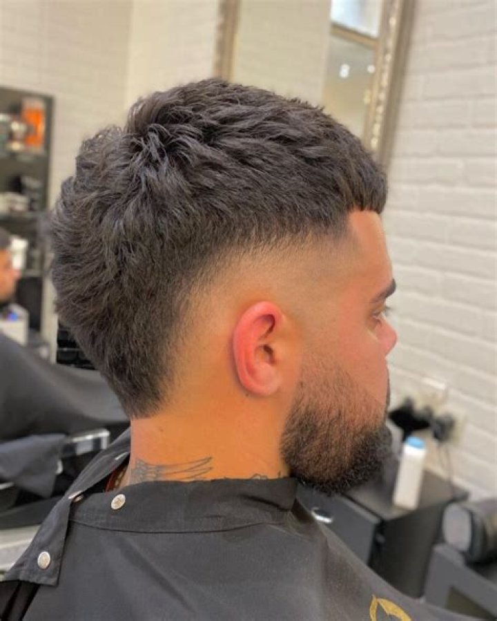 Achieve A Dapper Look With The Ultimate Low Burst Fade